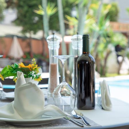 Hotel Dyrrah ドゥラス エクステリア 写真
